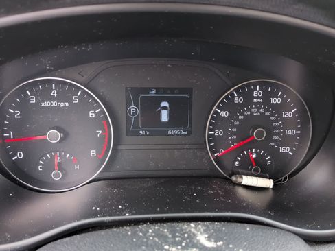 Used 2019 Kia Sportage LX FWD image 12