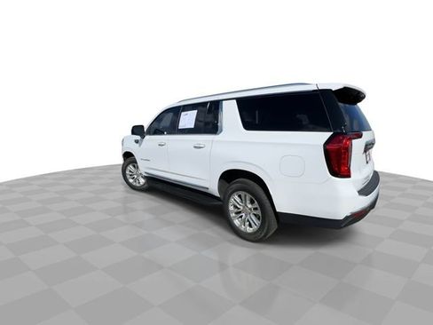 Certified 2023 GMC Yukon XL SLT w/ SLT Luxury Package AWD/4WD image 6