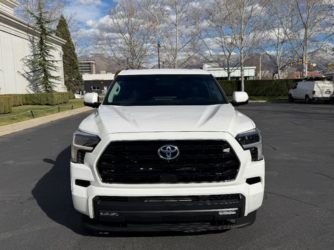 Used 2024 Toyota Sequoia SR5 w/ SR5 Premium Package image 4