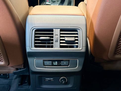 Used 2024 Audi Q5 e Premium Plus image 24