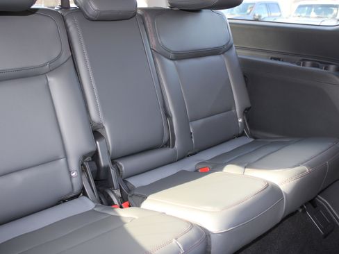 Used 2025 Ford Expedition Max Active image 17