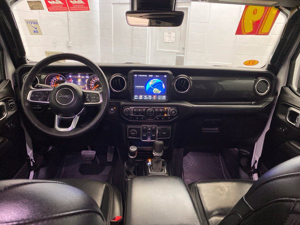 Used 2019 Jeep Wrangler Unlimited Sahara AWD/4WD image 10