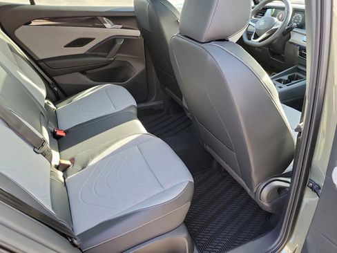 New 2026 Volkswagen Tiguan SE R-Line AWD/4WD image 29