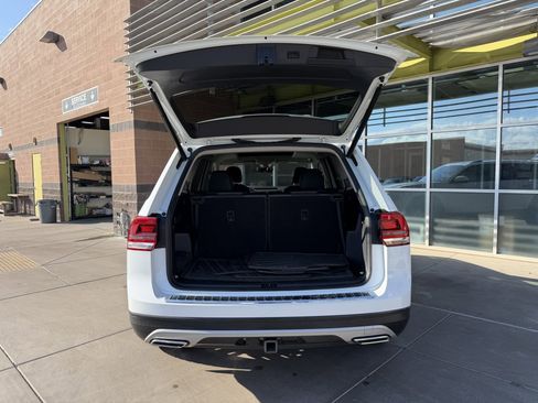 Used 2019 Volkswagen Atlas SE w/ Panoramic Sunroof Package image 36
