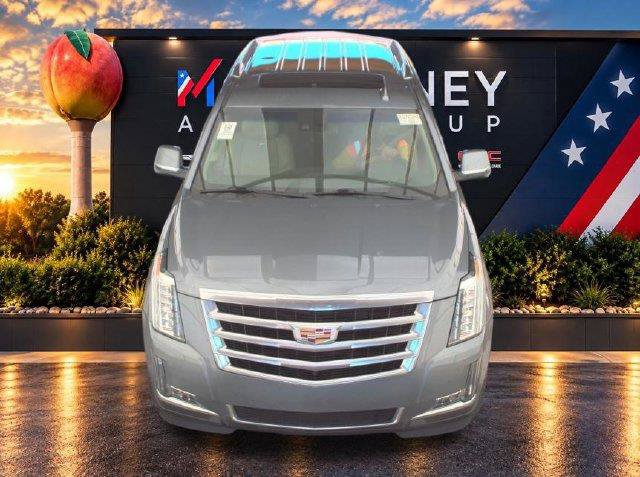 Used 2019 Cadillac Escalade Premium Luxury RWD image 2