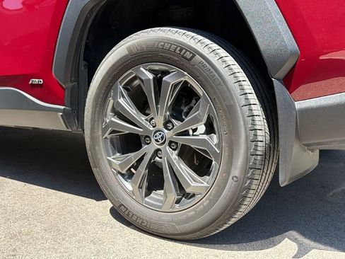 Used 2023 Toyota RAV4 Limited image 9