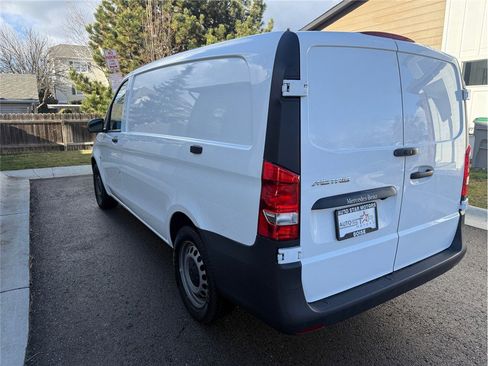 Used 2023 Mercedes-Benz Metris image 32