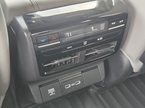 Certified 2023 Acura MDX FWD w/ Technology Package image 37