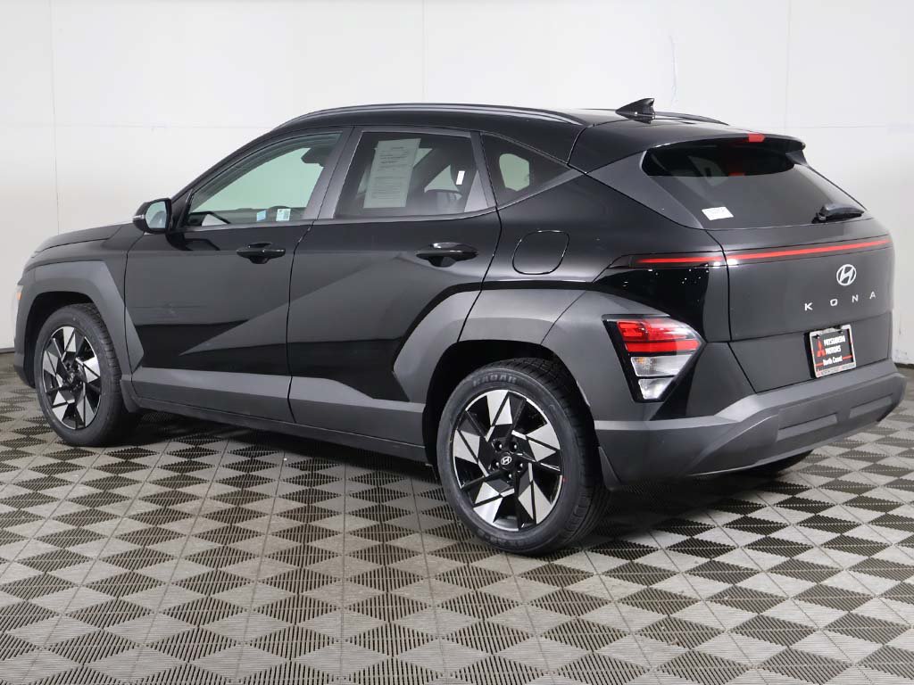 Used 2024 Hyundai Kona SEL w/ Convenience Package FWD image 10