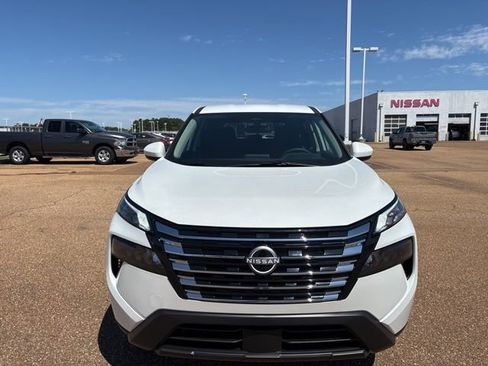 New 2026 Nissan Rogue SV image 6