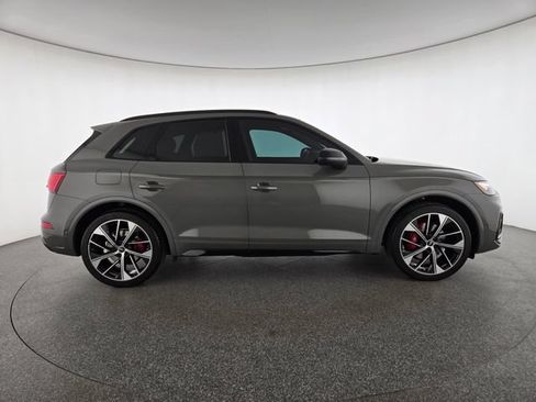 Used 2023 Audi SQ5 Prestige AWD/4WD image 6