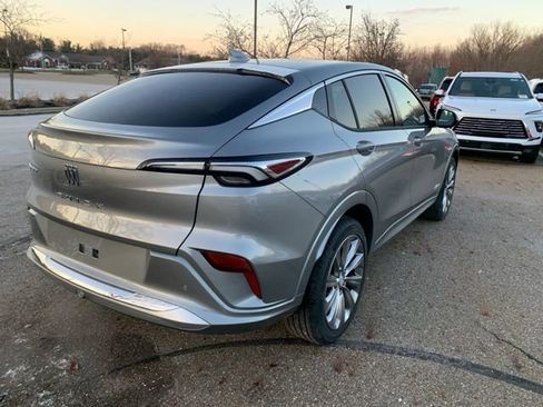 New 2026 Buick Envista Avenir image 4