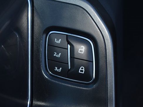 Used 2022 Ford F150 Lariat w/ Equipment Group 502A High image 16