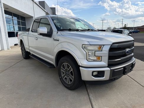 Used 2015 Ford F150 Lariat image 3