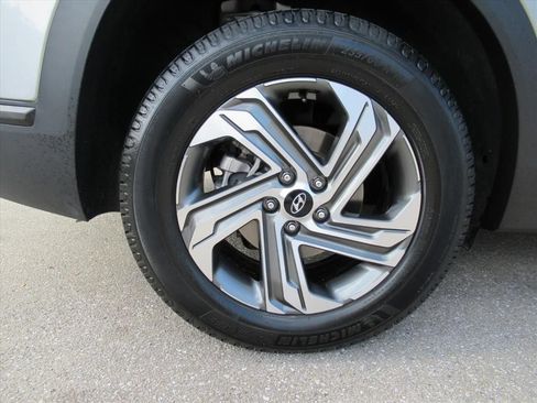 Used 2023 Hyundai Santa Fe SE FWD image 8