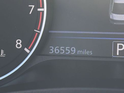 Used 2025 Nissan Altima 2.5 SV FWD image 40