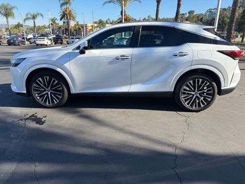 Used 2024 Lexus RX 350 w/ Convenience Package image 4