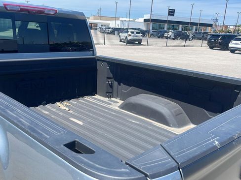 Used 2025 GMC Sierra 2500 AT4X w/ AT4X AEV Edition AWD/4WD image 8