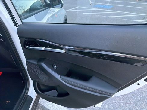 New 2026 Kia Seltos S image 12