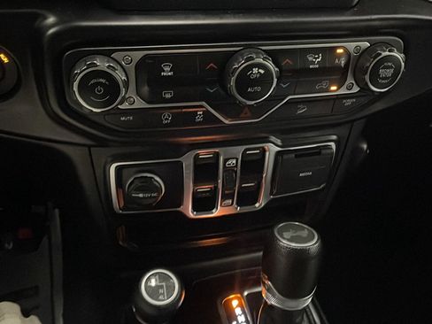 Used 2020 Jeep Wrangler Unlimited Sport S AWD/4WD image 10