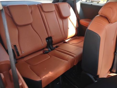 Used 2026 Kia Carnival EX FWD image 26
