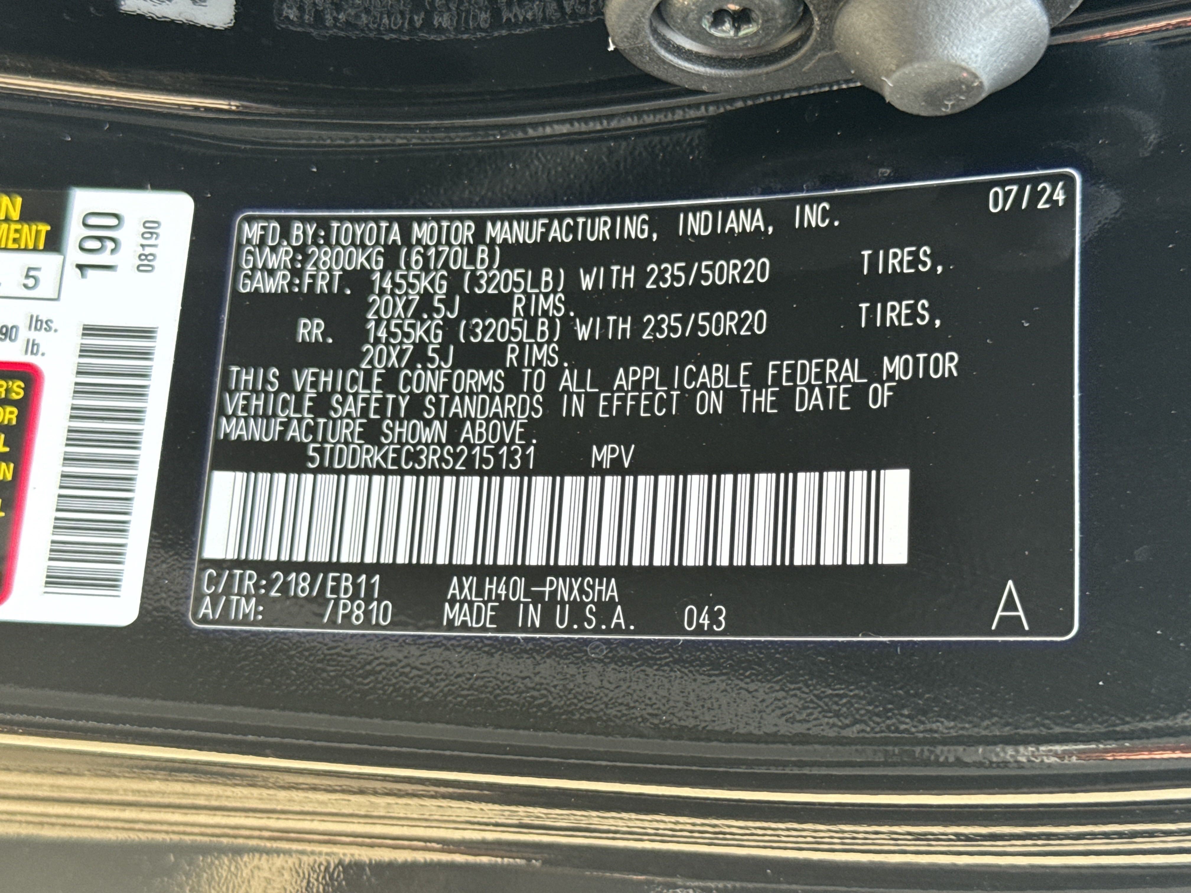 Used 2024 Toyota Sienna XSE w/ XSE Plus Package FWD image 38