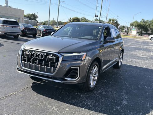 Used 2025 Audi Q7 3.0T Premium Plus AWD/4WD image 9
