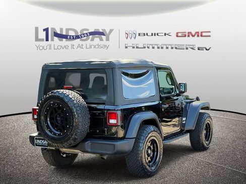 Used 2021 Jeep Wrangler Sport AWD/4WD image 3