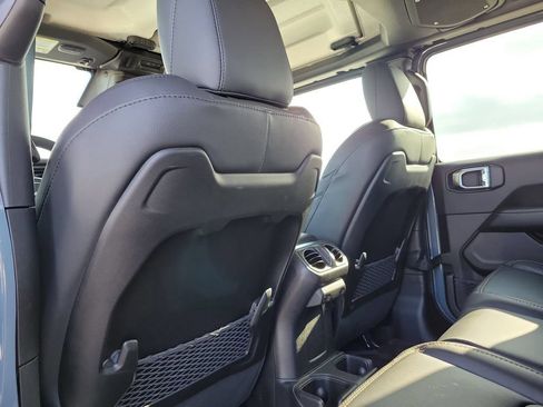 New 2026 Jeep Gladiator Sport AWD/4WD image 13