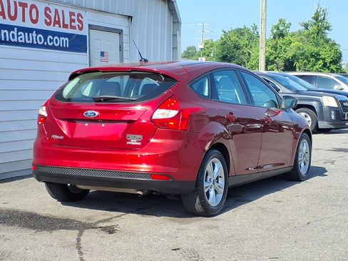 Used 2014 Ford Focus SE FWD image 3