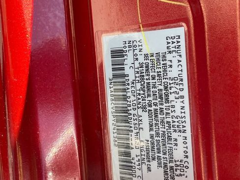 Used 2023 Nissan Sentra SV w/ SV Premium Package FWD image 29