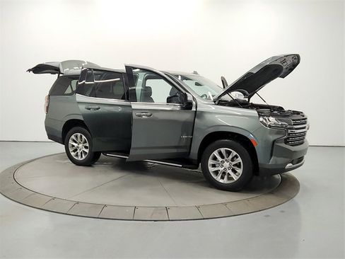 Used 2023 Chevrolet Tahoe Premier image 9