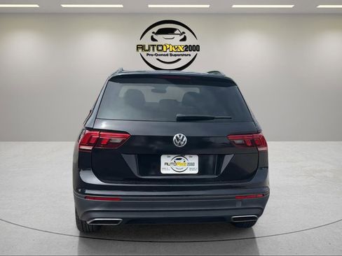 Used 2018 Volkswagen Tiguan S w/ 3rd Row Seat Package AWD/4WD image 6