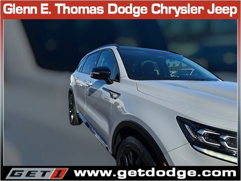 Used 2023 Kia Sorento SX image 4