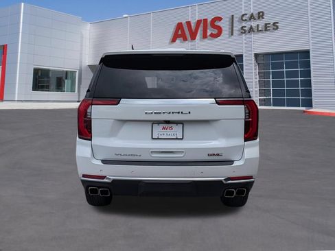 Used 2025 GMC Yukon XL Denali AWD/4WD image 7