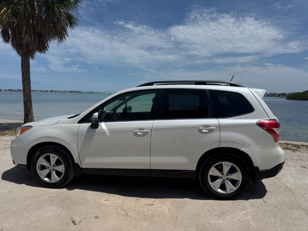 Used 2014 Subaru Forester 2.5i Touring AWD/4WD image 5