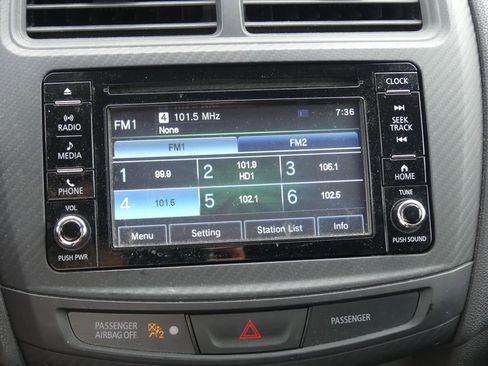 Used 2017 Mitsubishi Outlander Sport SE image 6