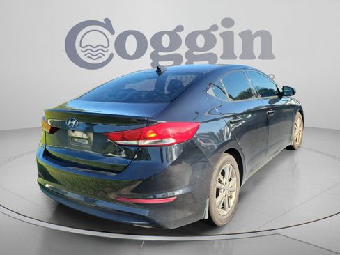 Used 2017 Hyundai Elantra SE FWD image 5