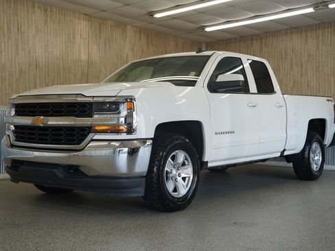 Used 2019 Chevrolet Silverado 1500 LT AWD/4WD image 4