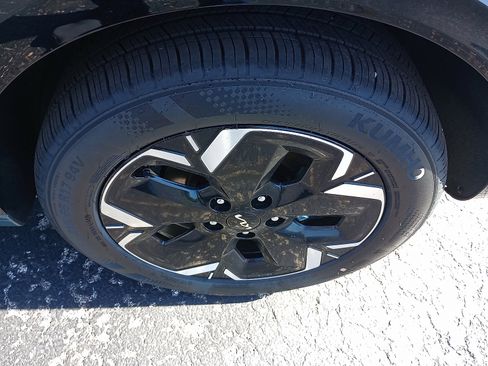 New 2025 Kia Niro Wind image 10