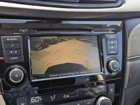 Certified 2020 Nissan Rogue SV image 24