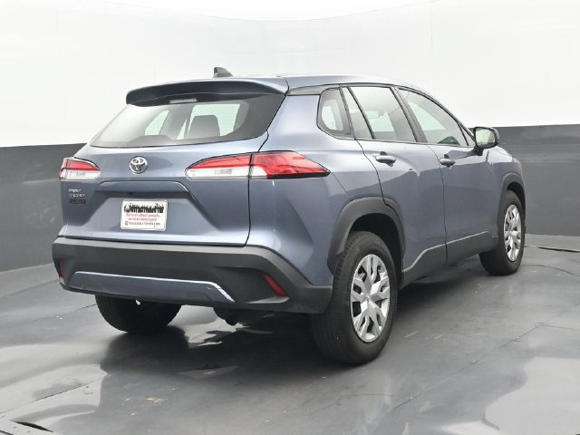 Used 2025 Toyota Corolla Cross L FWD image 6