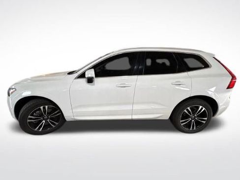 Used 2019 Volvo XC60 T6 Momentum w/ Premium Package AWD/4WD image 3