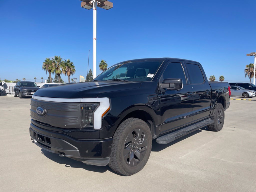 Used 2022 Ford F150 Lightning Lariat w/ Equipment Group 511A High AWD/4WD image 5