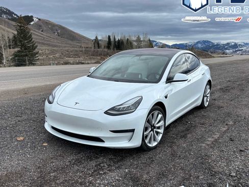 Used 2018 Tesla Model 3 Long Range image 1