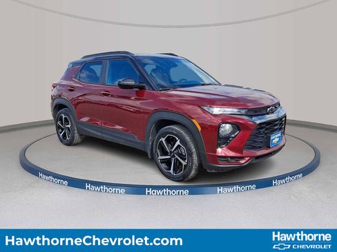 Used 2023 Chevrolet TrailBlazer RS w/ Sun and Liftgate Package image 1