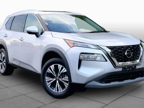 Used 2021 Nissan Rogue SV w/ Premium Package AWD/4WD image 3