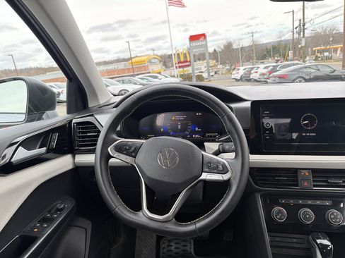 Used 2025 Volkswagen Taos S w/ Taos Adventure Package image 8