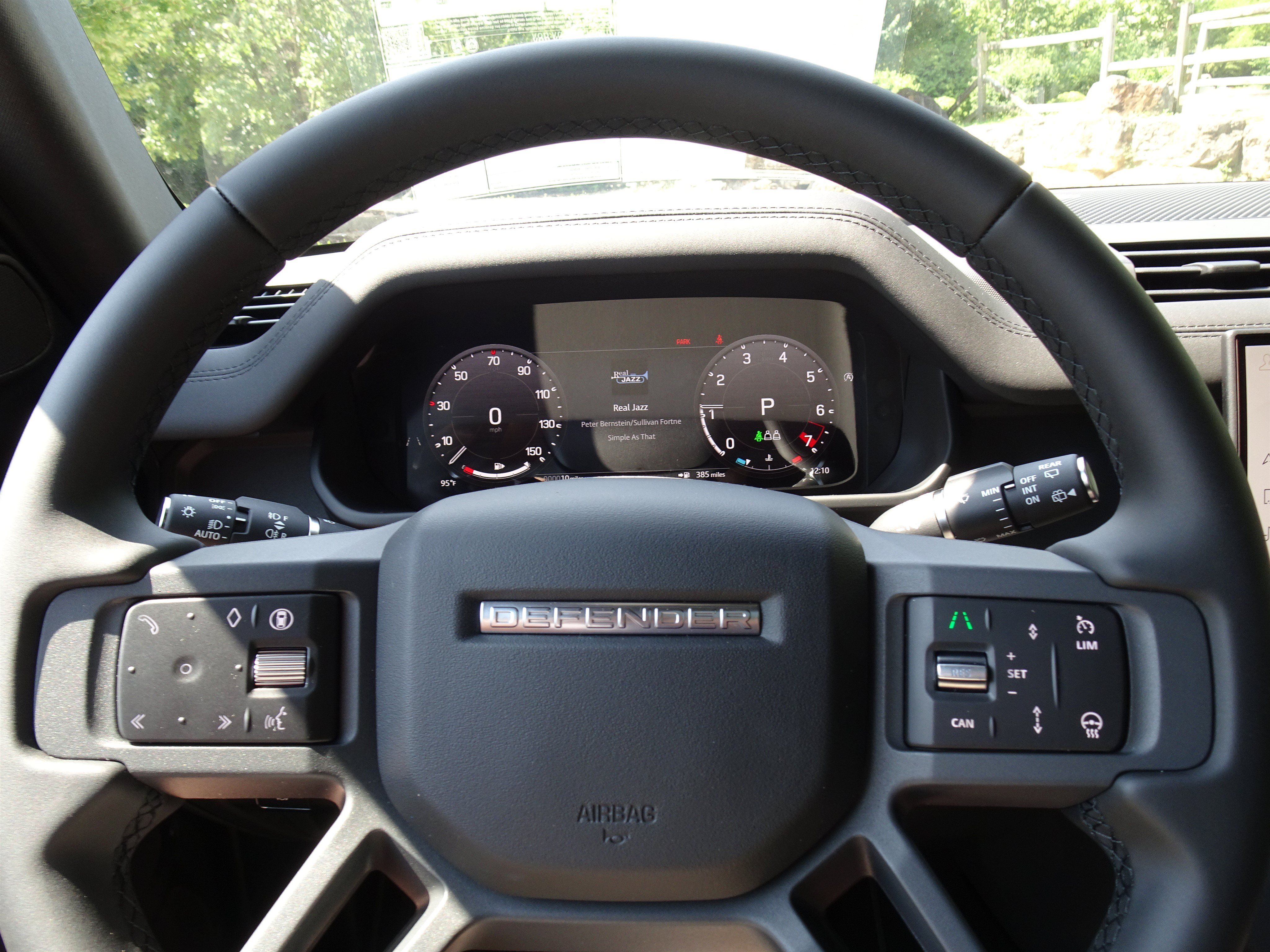 Certified 2025 Land Rover Defender 110 S AWD/4WD image 27