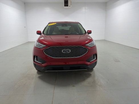 Used 2024 Ford Edge SEL w/ Convenience Package AWD/4WD image 2